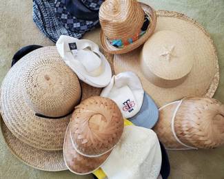 FR186Hats Mystery Lot 