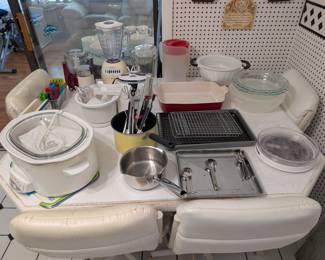 Kitchenware and cookware 