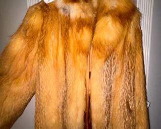 Fur coat Hallmark Furs Saint Louis 