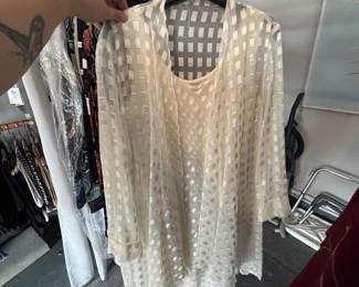 Jeffrey and Dara white layered outfit 