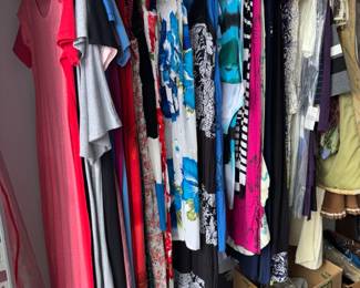 Tons of maxi dresses, tshirt dresses and sun dresses 