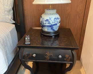 Pair of chinoiserie bedside tables and 19th century Chinese porcelain lamps