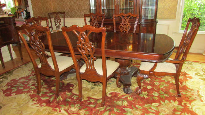 Bernhardt dining table