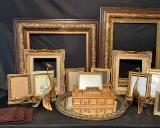 Gold Frames Friends 