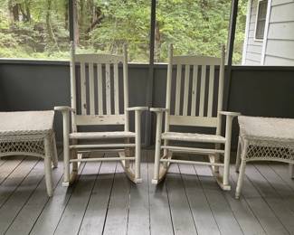 Outdoor White Wicker
