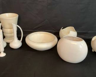 Modern White Pottery