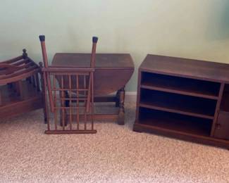 2 Vintage Unbranded Wooden Tv Stand Side Tables With Mahogany Magazine Rack By Columbia