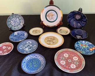 Lot Of 13 Decorative Asian Inspired Ceramic Plates And Bowls Of Various Sizes