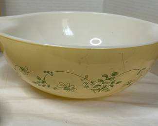 Vintage Pyrex Shenandoah Cinderella Mixing Bowl