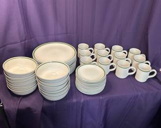 Gibson Housewares Dinnerware Set with Bowls, Plates, and Mugs in White and Green