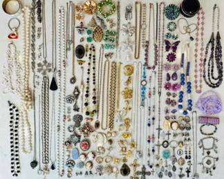 Costume Jewels 14K 