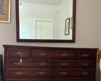 Beautiful dresser (34x58 1/2) & mirror (43x44)