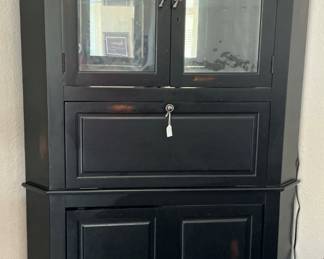 Black Corner bar cabinet (46x82)