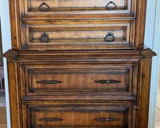 Aspen home dresser with jewelry & storage compartment (2piece) top piece (33x25 1/2), bottom (41x42)