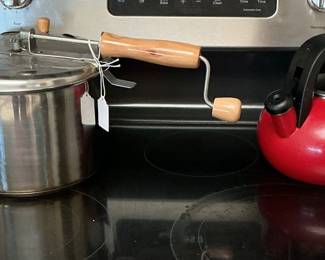 Popcorn maker & coffee kettle