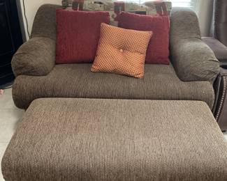 Beautiful soft sofa & ottoman. Sofa (58x31), ottoman (46x24)