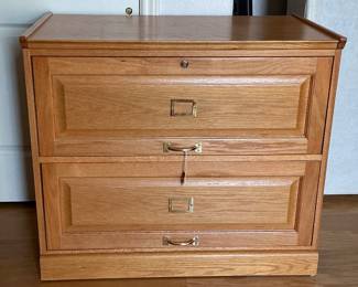 2 drawer file cabinet (34 1/2 x 30)