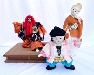 77 JapaneseKabukiHakataandBeadedDollsandFigurines