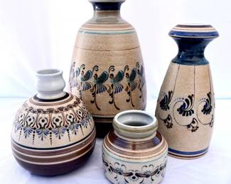 36 FourPieceMatchingStonewareVases4PieceSet