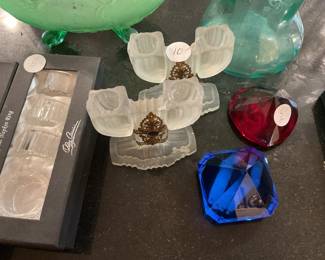 Oleg Cassini and Art Deco Glass