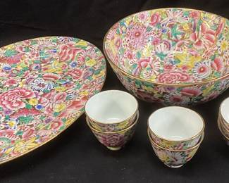 1875-1908 ANTIQUE HAND DECORATED IN HONG KONG, FAMILY ROSE PATTERN CHINA SET