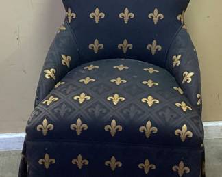 FLEUR-DE-LIS ACCENT CHAIR