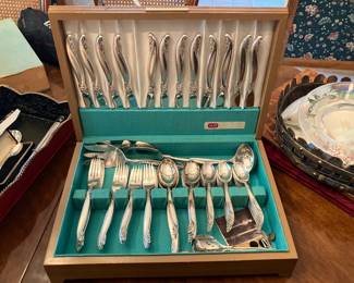 Set of silverware "Leilani", 12 5-place settings