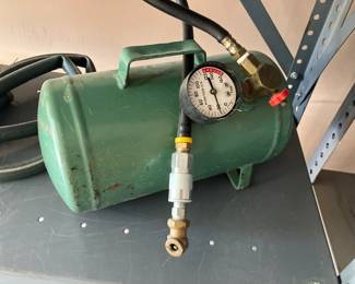 Small air tank