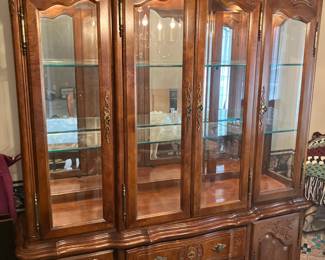 Stanley lighted china cabinet