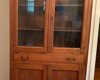 Wood Hutch