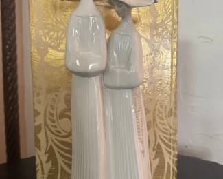 Vintage Lladro Porcelain Nuns Figurine