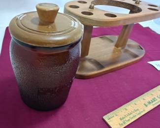 Pipe Stand and Humidor Jar