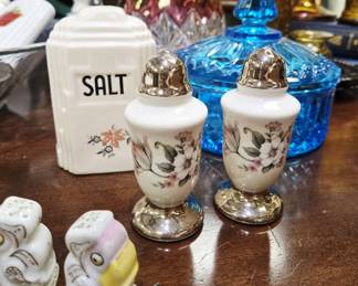 Vintage salt and pepper shakers