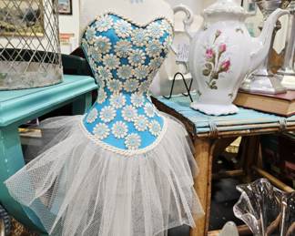 Small Mannequin