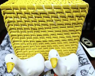 Vintage Duck Shakers, Kleenex Box
