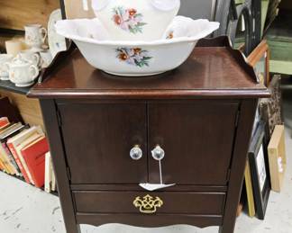 Chippendale Style End Table. Vintage Basin and Pitcher