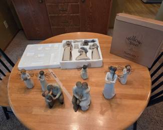 Willow Tree Nativity Scene And Other Figurines