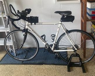 Windsor Fens Road Bike 