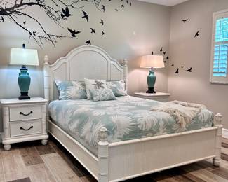 Panama Jack Queen Bedroom Set