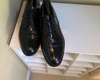 Men's dress shoes