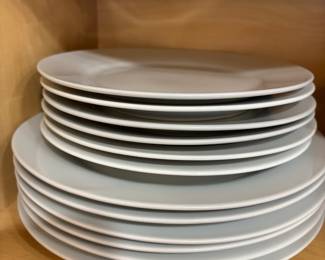 Carter's White Dinnerware Set