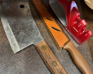 1950s Dexter 5288 Meat Cleaver, Baguette Bread Knife, Wusthof Knife Sharpener