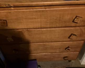 Dresser