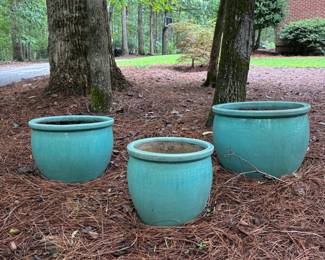 Large Outdoor Pottery - Nice!