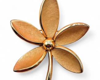 Crown Trifari Gold Tone 5-Petal Flower Brooch