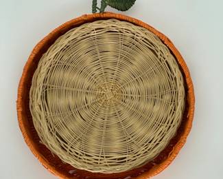 6 Woven Wicker Plate Chargers w/ Pumpkin Tray