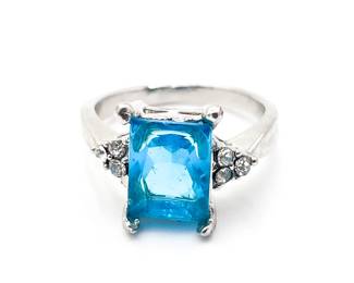 Blue Topaz Solitaires Ring in Silver Size 5.5