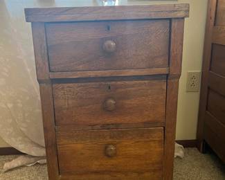 Antique oak 3 drawer end table