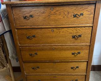 Nice oak dresser