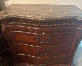 Night stands (2) $150.00 each
34”w 18”d 31”t
6 piece set $1,200.00
Bed, 2 nite stands, chest, armoire, dresser w mirror